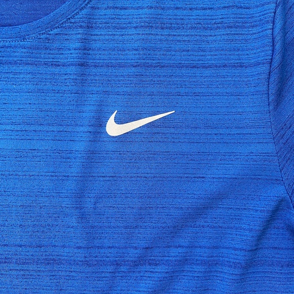 Nike Dri-Fit Running T-shirt. Men's size Medium. - Picture 2 of 13